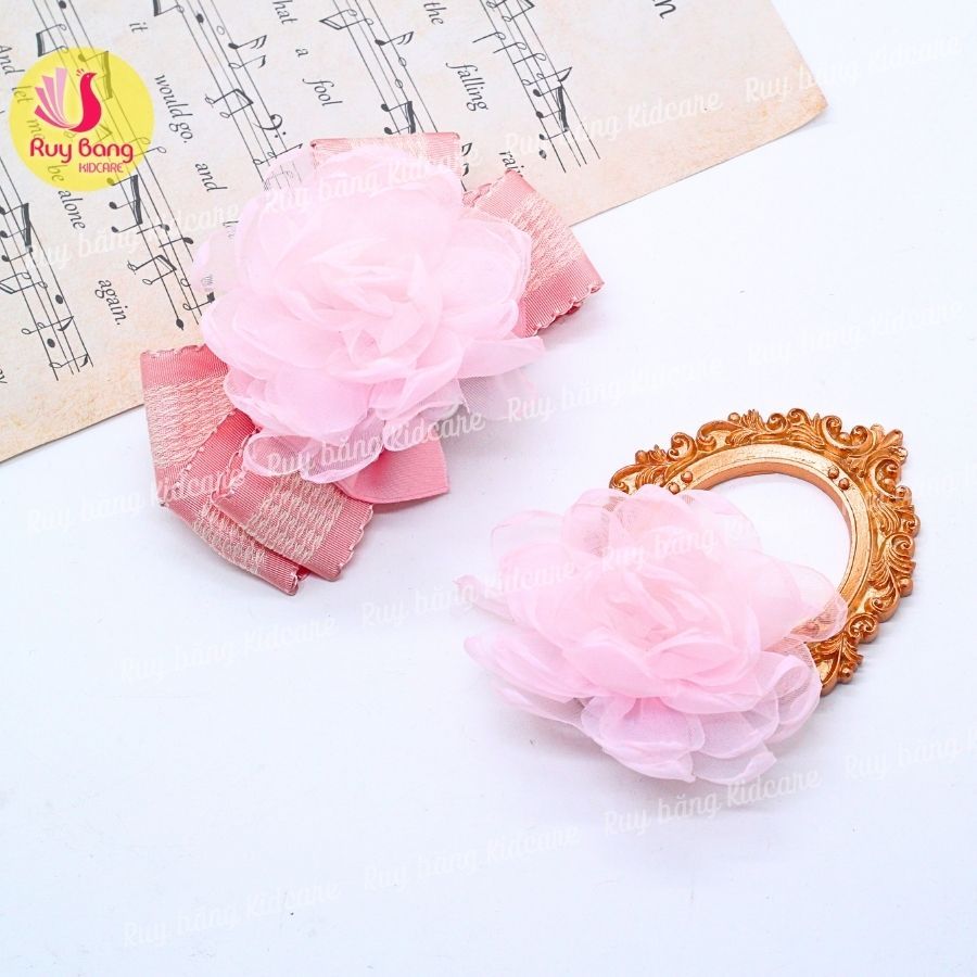 Hoa hồng voan nhũ dùng làm hoa cài áo, hoa trang trí...