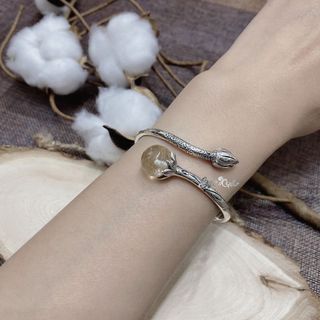 Vòng tay hoa sen đá thạch anh tóc vàng bạc nguyên chất 99