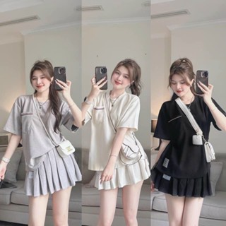 Set váy nữ áo phông túi ngực thêu họa tiết THOM kèm chân váy xếp ly tennis kiểu dáng thể thao