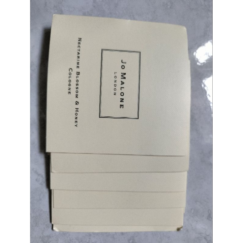 Combo dưỡng da, dưỡng tóc, dưỡng da như hình đọc kỹ mô tả trước khi mua ạ