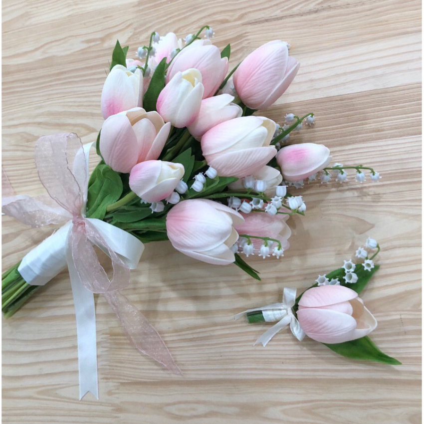 Hoa cầm tay cô dâu mã 04