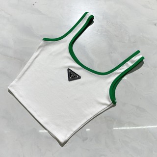 Áo ba lỗ cổ u viền màu đính logo tam giác nhỏ xinh u