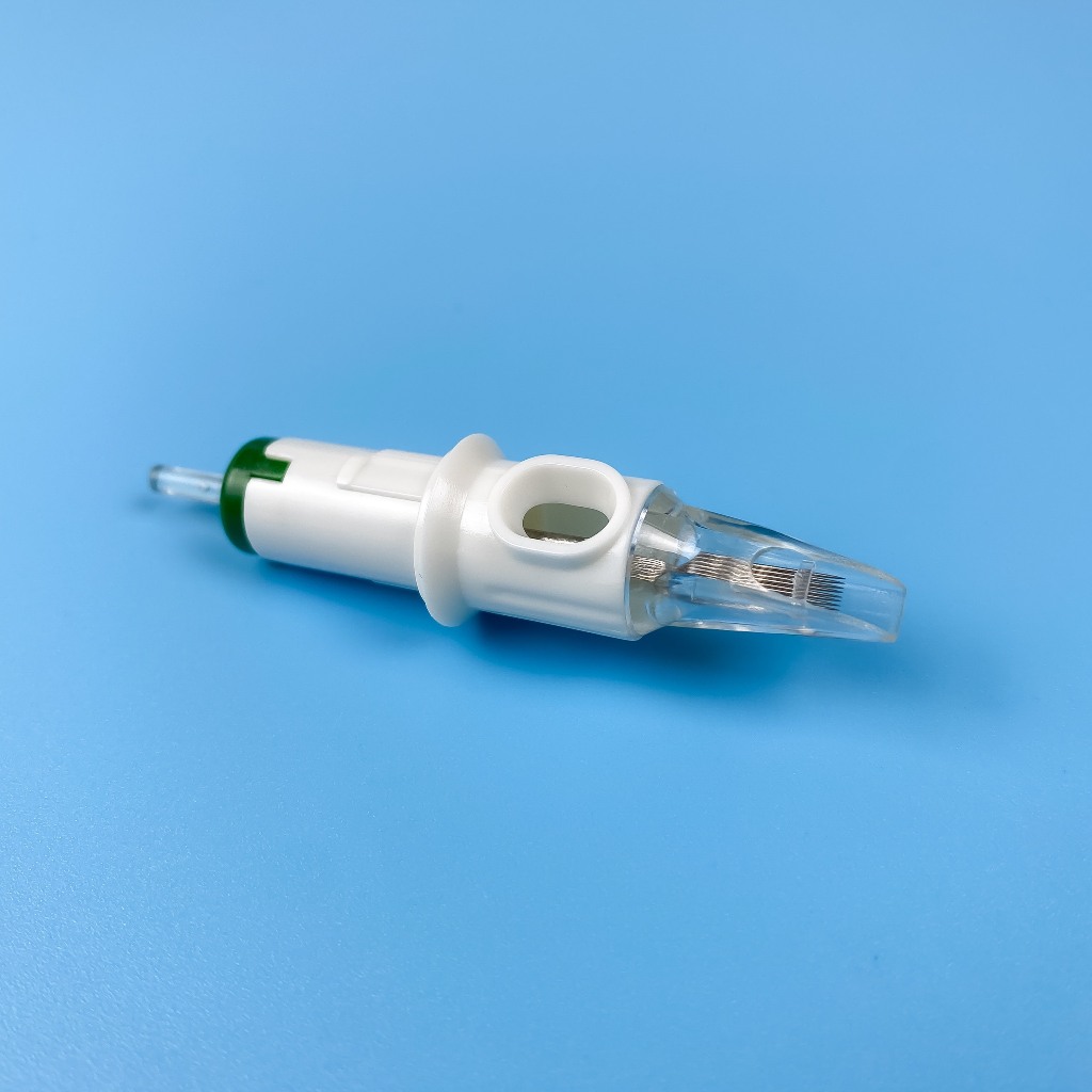 Kim Pen tập phun xăm thẩm mỹ, tattoo trên da giả - TVH PMU SUPPLY