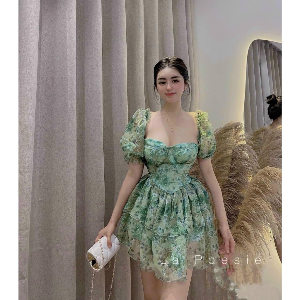 Đầm xèo xếp tầng hoa siêu xinh