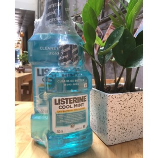 Combo 2 chai nước súc miệng listerine bạc hà, Thái lan 750ml+250ml