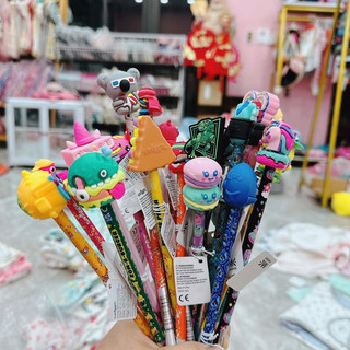 bút chì snniggle nhiều mẫu