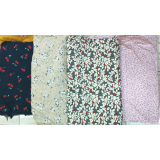 Áo hanbok cách tân hoa nhí