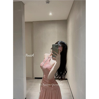 váy tơ cổ yếm đính đá
