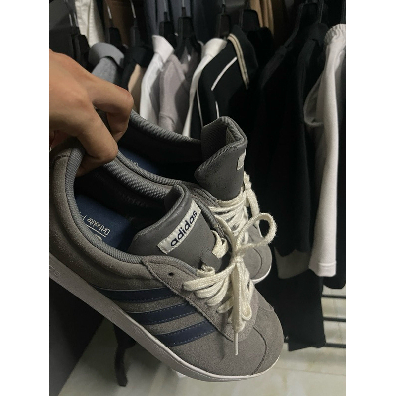 pass giày addidas size 42