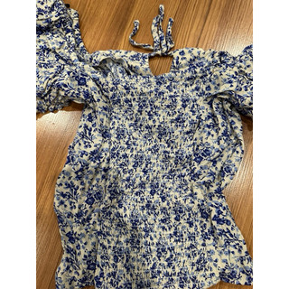 ÁO HM auth new mất tag sz XS