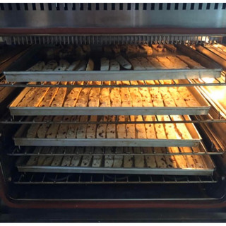 1thanh bánh BISCOTTI siêu hạt