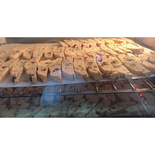 1thanh bánh BISCOTTI siêu hạt