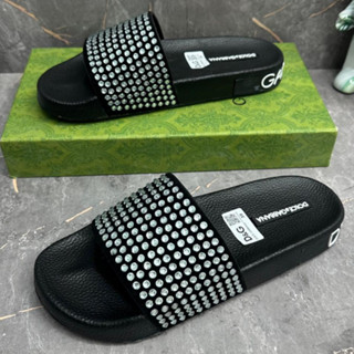 Dép DG full  ĐÍNH ĐÁ quai ngang, Dép nam thời trang quai ngang phong cách giới trẻ  2 màu đen trắng sành điệu