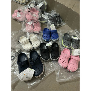Sục Bé Trai Bé Gái CROC