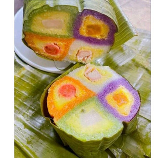 Bánh Tét Tứ Quý 4 Nhân ( 1.7-1.8kg, Màu Ngẫu Nhiên )