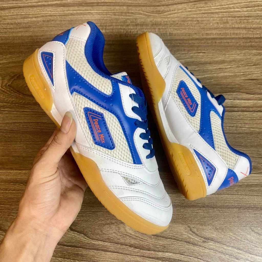 giày cầu lông peace max màu xanh trắng