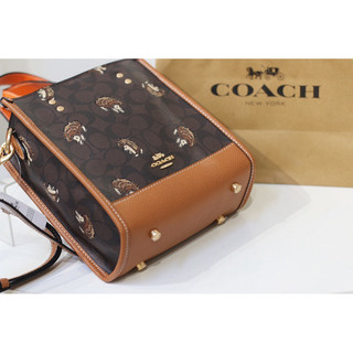 Túi Coach Dempsey tote 22