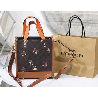 Túi Coach Dempsey tote 22