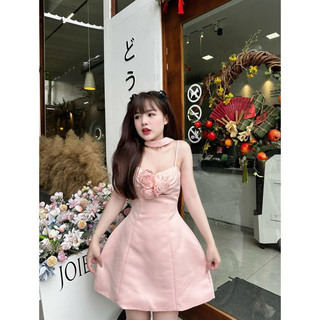 Váy hoạ tiết hoa bồng