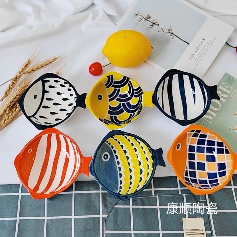 CHÉN SỨ HÌNH CÁ dễ thương, dùng làm chén chấm gia vị, nước chấm,..