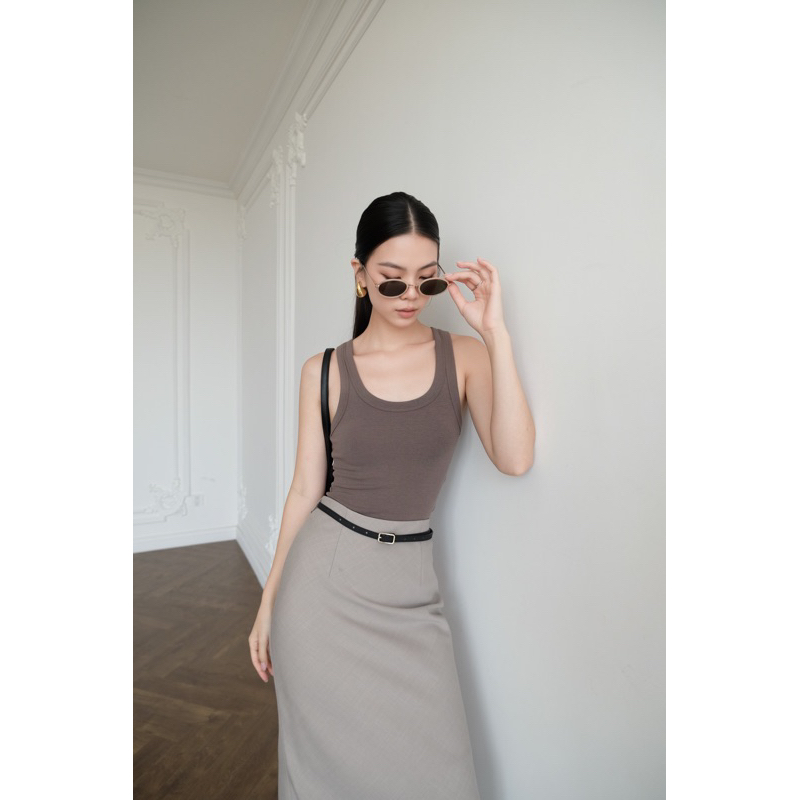 RUBIES Bae Top - Áo Thun Nữ Dáng Ôm Basic Sát Nách 3 Lỗ Cổ Tròn | BigBuy360 - bigbuy360.vn