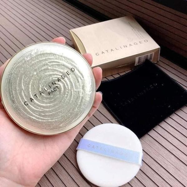 Phấn phủ siêu mịn Catalina Geo Pact 22g