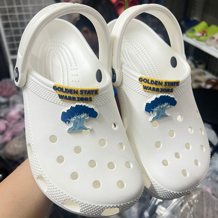 Dép Sục Crocs Nam Nữ Màu Trơn Cao 3cm - Có Lỗi Cắt Đã Được Xử Lý Rất Chắc Chắn | BigBuy360 - bigbuy360.vn