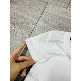 Áo phông trắng HM