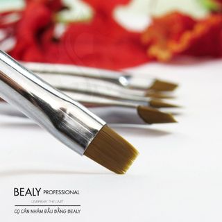 Cọ Vẽ Móng Cán Nhám Trắng BEALY