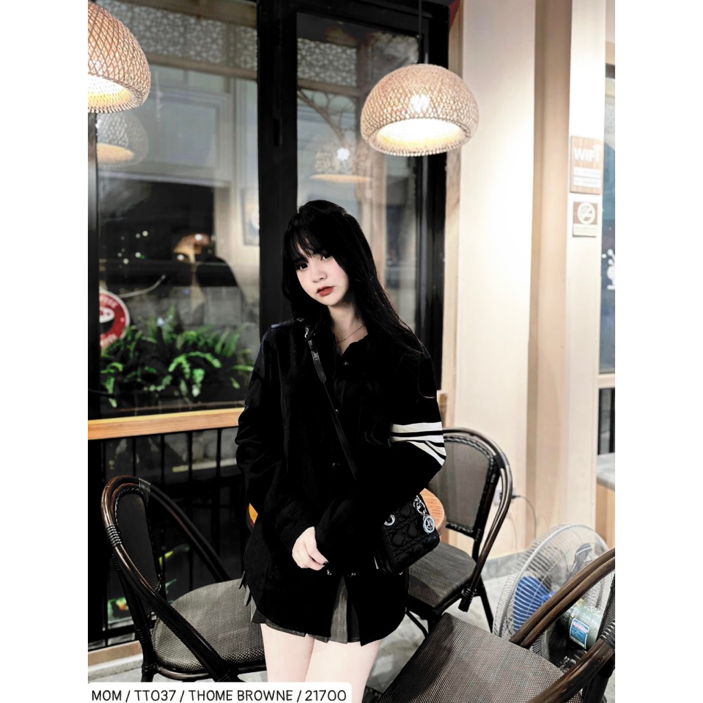 Áo Sơmi Dài  Viền 2 Bên Vai Dọc Tay Đen Trắng Chất Liệu Thoáng Mát Thoải Mái, Áo sơmi thời trang Nam nữ Đi chơi | BigBuy360 - bigbuy360.vn