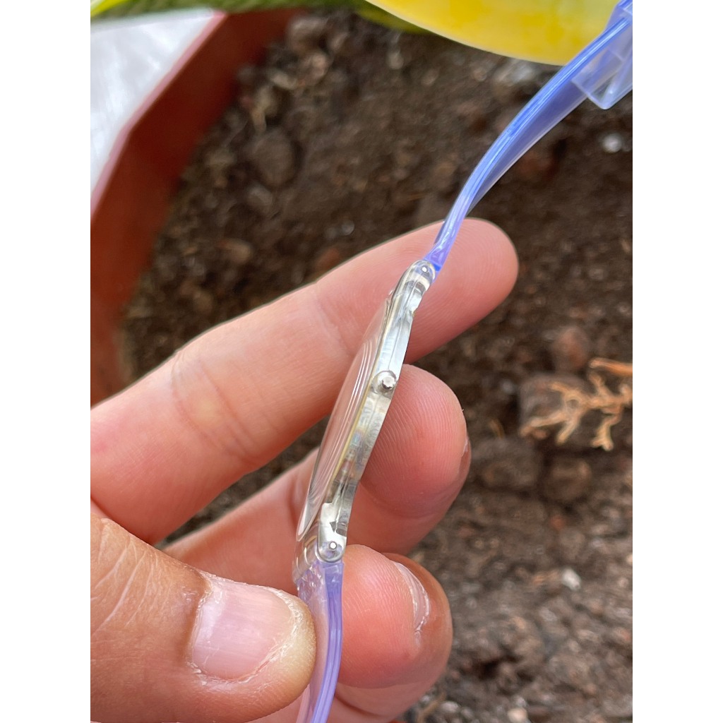 Đồng hồ nữ S.watch siêu mỏng mặt đen Thuỵ Sĩ chạy pin hàng Si