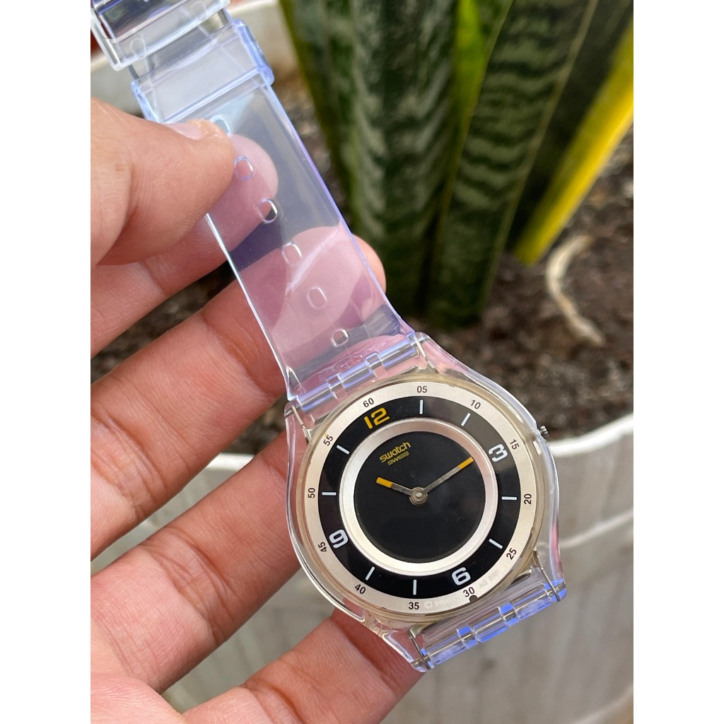 Đồng hồ nữ S.watch siêu mỏng mặt đen Thuỵ Sĩ chạy pin hàng Si