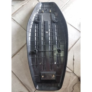 Đế nhựa xe su viva 110cc