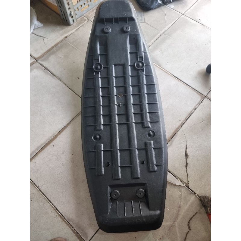 Đế nhựa xe su viva 110cc