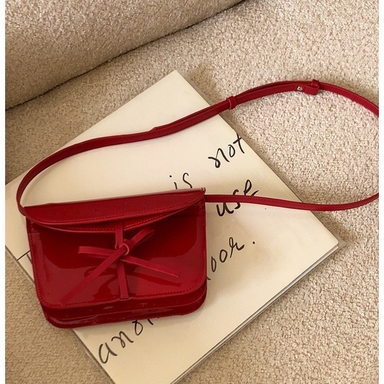 𝗟𝗔 𝗖𝗛𝗔𝗥𝗠𝗘́ |Túi mini nơ KOREA 3106
