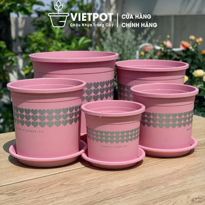 Chậu nhựa trồng cây VIETPOT, màu hồng hoa văn tim, trồng hoa kiểng, để nhà, sân vườn, ban công.