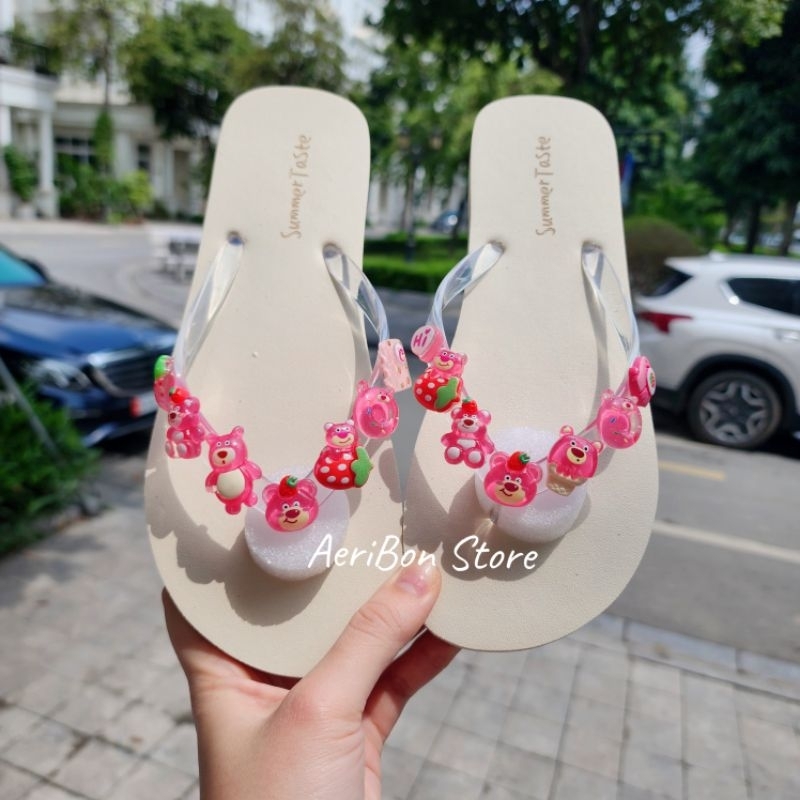 Dép Tông Đi Biển Quai Trong Tặng Kèm 14 Sticker 3D Siêu Cute Thời Trang Mùa Hè - Charm Nhũ Trong 100%