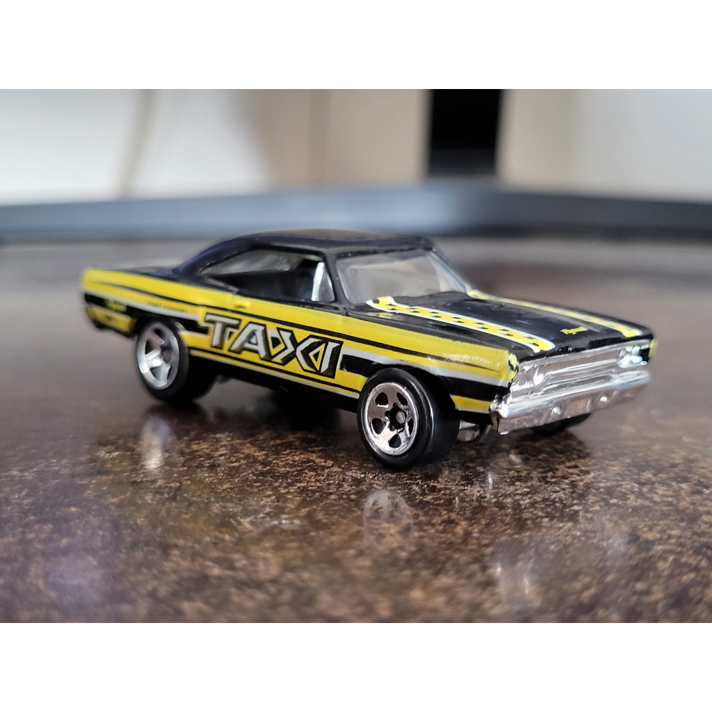 Xe Hot Wheels không hộp - Plymouth Road Runner