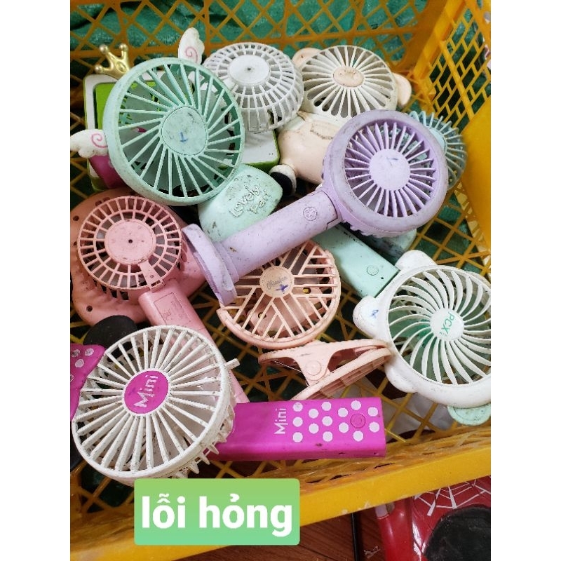 quạt cũ hỏng cần sửa chữa.