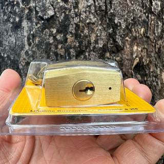 [Hỏa tốc HCM] Ổ khóa Master Lock 1140 EFGDRF thân đồng