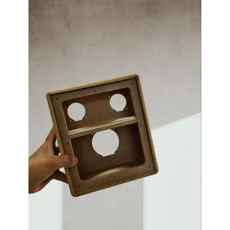 box thô loa 2.1 kiểu dáng sockwell 2