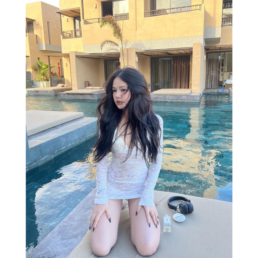 Váy ren mặc ngoài bikini dài tay trễ nguc xuyên thấu một lớp màu trắng sexy cho nữ hottrend ( KHÔNG KÈM BIKINI) - Mã M01 | BigBuy360 - bigbuy360.vn