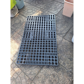 Pallet không chân màu đen siêu rẻ
