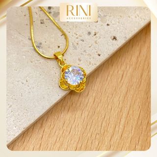 Mặt dây chuyền xi mạ vàng đính đá hình bông hoa M6870, mặt dây chuyền xi mạ vàng đính đá hình bông hoa RiNi.Accessories
