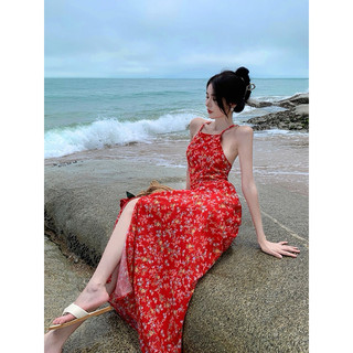 Váy hoa nhí đỏ hở lưng đi biển