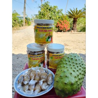 Combo 500g mãng cầu xiêm muối ớt và 250g trà mãng cầu xiêm Tân Phú Đông
