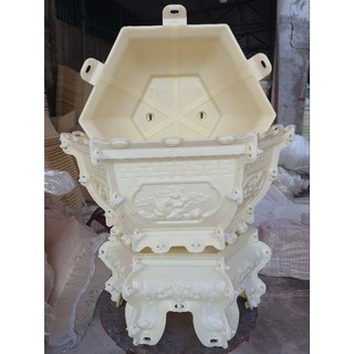 khuôn chậu cây cảnh lục giác rộng 50cm chân quỳ