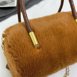 Túi đeo chéo mini chuột lang Capybara đáng yêu