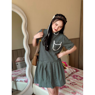 đầm thun cổ sen xếp ly phối viền