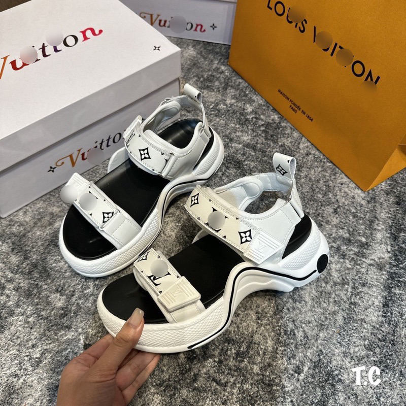 Sandal quai dán hoạ tiết